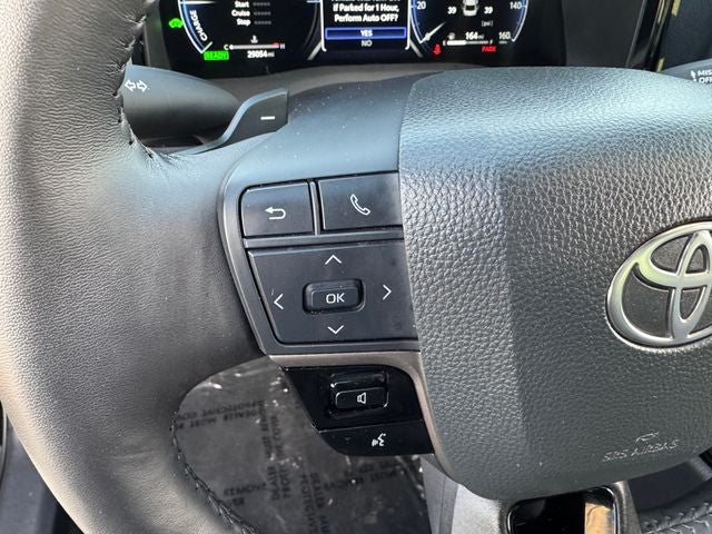 2025 Toyota Camry XSE | Pano Sunroof | Hybrid
