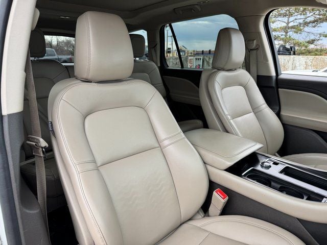 2022 Lincoln Aviator Standard | Premium Pkg. | Elements Pkg. | Tow Pkg. | AWD