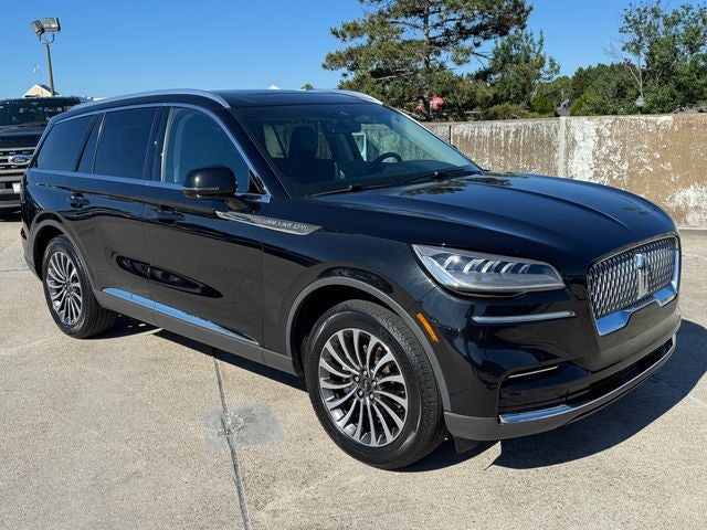 2023 Lincoln Aviator Standard | Premium Pkg. | Navigation | AWD