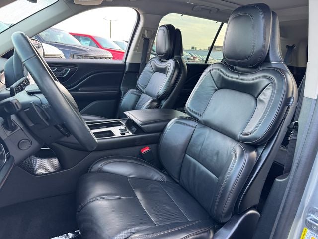 2023 Lincoln Aviator Reserve | Luxury Pkg | Illumination Pkg | Elements pkg