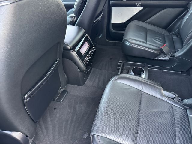2023 Lincoln Aviator Reserve | Luxury Pkg | Illumination Pkg | Elements pkg