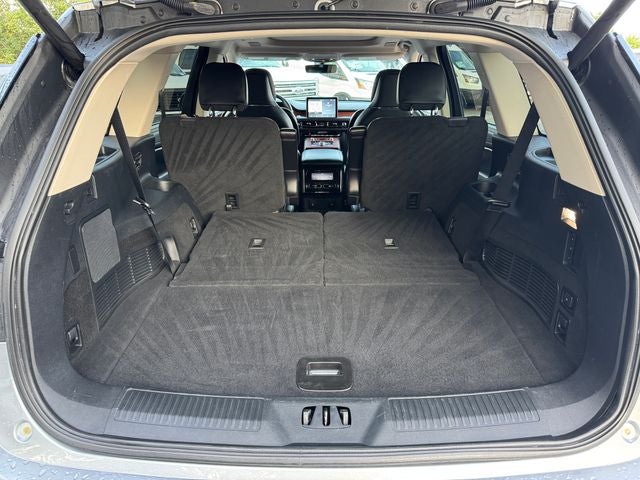2023 Lincoln Aviator Reserve | Luxury Pkg | Illumination Pkg | Elements pkg