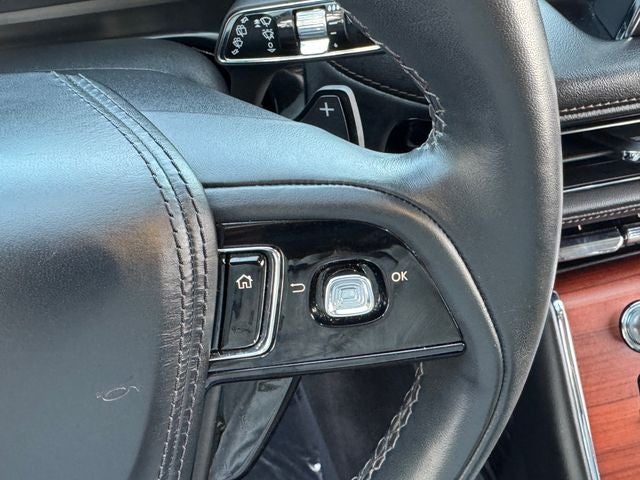 2023 Lincoln Aviator Reserve | Luxury Pkg | Illumination Pkg | Elements pkg