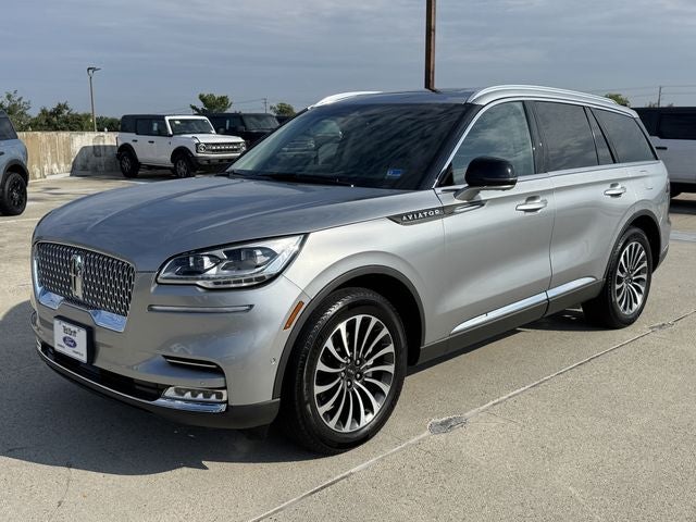 2023 Lincoln Aviator Reserve | Luxury Pkg | Illumination Pkg | Elements pkg