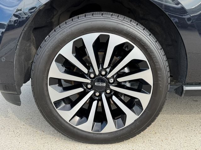 2023 Lincoln Navigator Reserve | 360 Camera | 2nd Row Captain