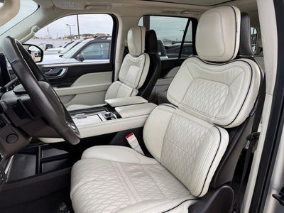 2022 Lincoln Navigator Black Label | HD Tow Pkg. | Pano Roof | 4WD