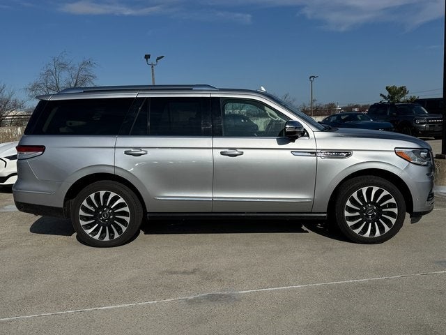 2022 Lincoln Navigator Black Label