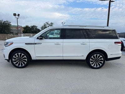 2023 Lincoln Navigator L Reserve | 22" Wheels | Wireless CarPlay | 4WD