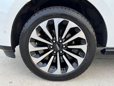 2023 Lincoln Navigator L Reserve | 22" Wheels | Wireless CarPlay | 4WD