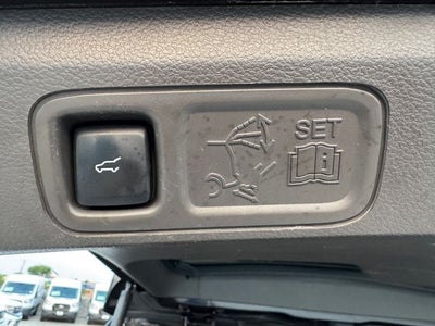 2022 Lincoln Navigator L Reserve | 2nd Row Captains | Luxury Pkg
