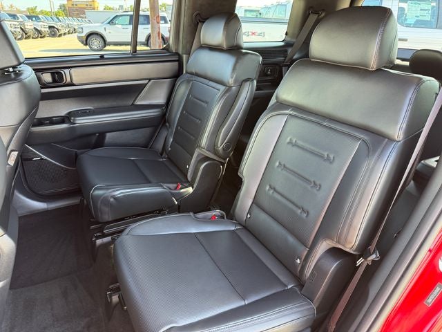 2025 Hyundai Santa Fe Calligraphy | 2nd Row Buckets | Heated/Cooled Seats