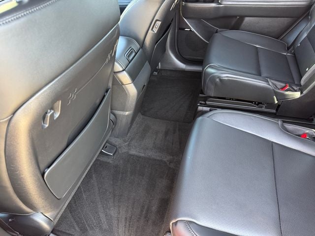 2025 Hyundai Santa Fe Calligraphy | 2nd Row Buckets | Heated/Cooled Seats