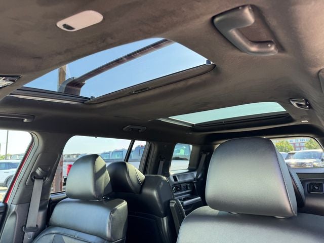 2025 Hyundai Santa Fe Calligraphy | 2nd Row Buckets | Heated/Cooled Seats
