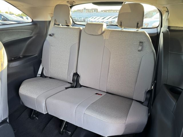2025 Toyota Sienna LE 8 Passenger