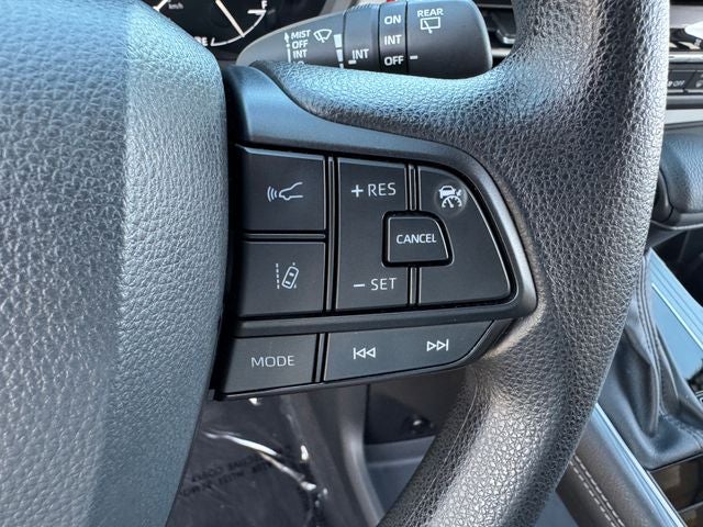2025 Toyota Sienna LE 8 Passenger