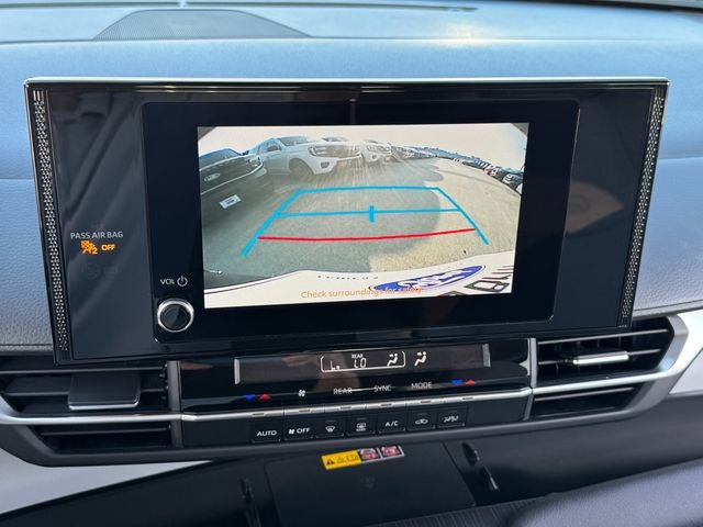 2025 Toyota Sienna LE 8 Passenger