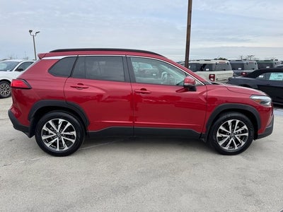 2023 Toyota Corolla Cross XLE | Moonroof | Navigation | AWD