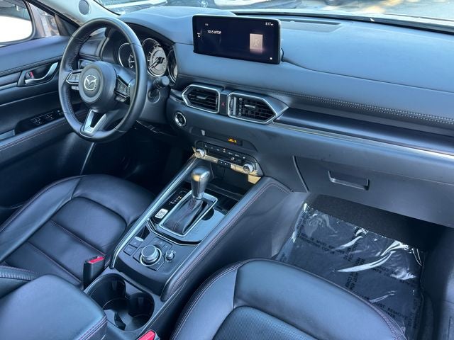 2025 Mazda Mazda CX-5 2.5 S Carbon Edition | One Owner | Heated Seats