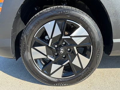 2025 Hyundai Kona SEL | Lane Keeping Assist | CarPlay | AWD