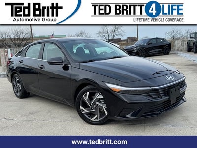 2025 Hyundai Elantra SEL Convenience | Smart Cruise Control | Apple CarPlay