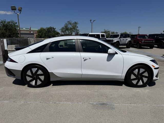2024 Hyundai IONIQ 6 SE
