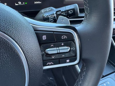 2025 Kia Carnival Hybrid SX | Pano Moonroof | Dark Edition Pkg |