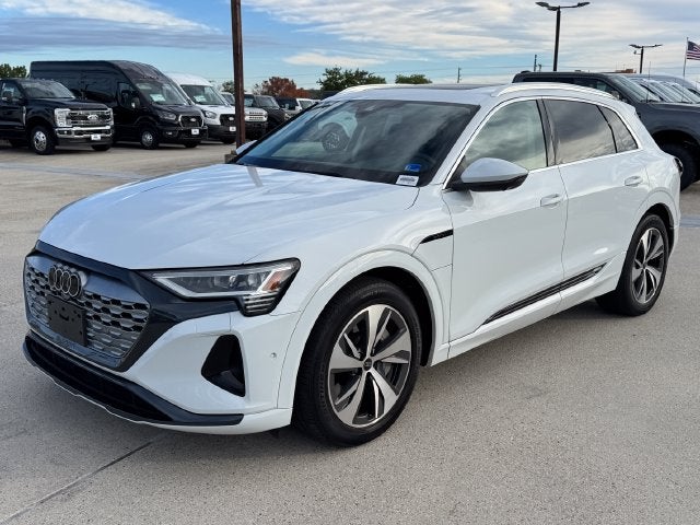 2024 Audi Q8 e-tron Premium Plus quattro