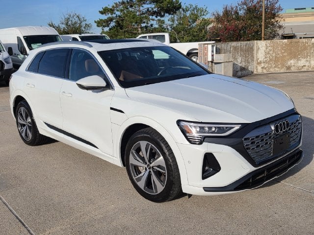 2024 Audi Q8 e-tron Premium Plus quattro