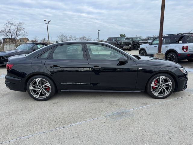 2023 Audi A4 45 S line Prestige quattro