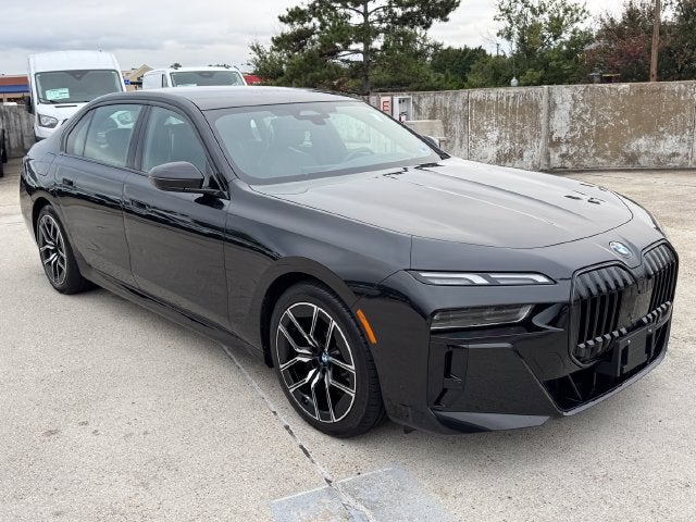 2026 BMW 7 Series 740i xDrive | M Sport Pkg | Premium Pkg | Pano Roof