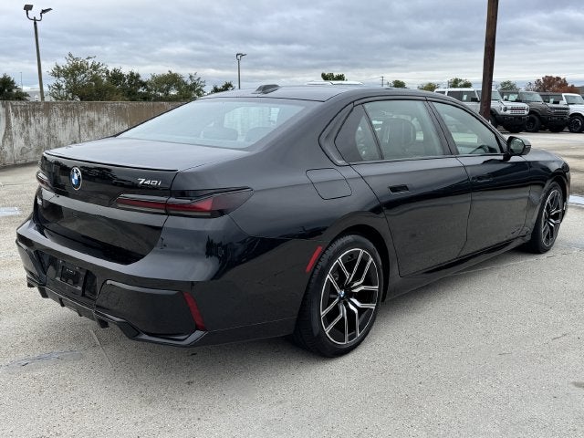 2026 BMW 7 Series 740i xDrive | M Sport Pkg | Premium Pkg | Pano Roof