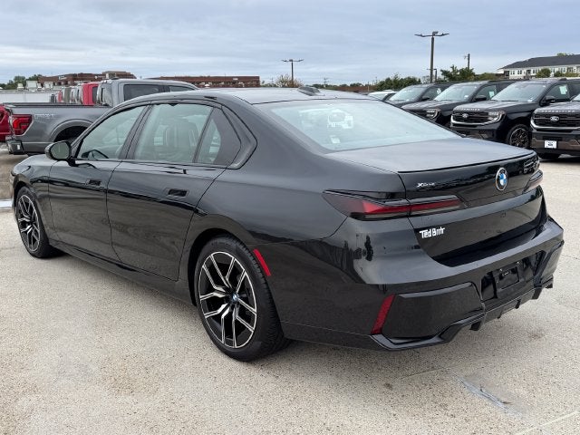 2026 BMW 7 Series 740i xDrive | M Sport Pkg | Premium Pkg | Pano Roof