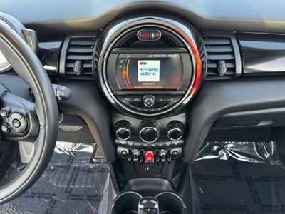 2021 MINI Cooper Signature | Pano Sunroof | Heated Seats | Led Headlights