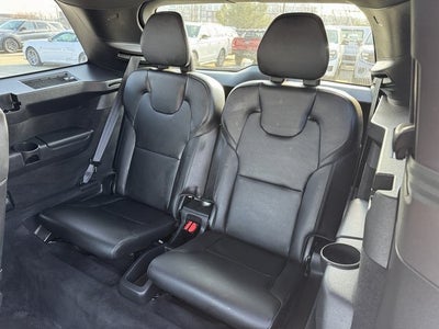 2020 Volvo XC90 T6 Momentum