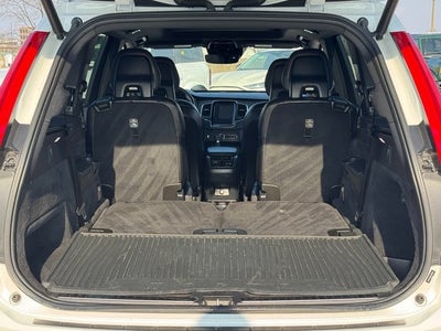 2020 Volvo XC90 T6 Momentum