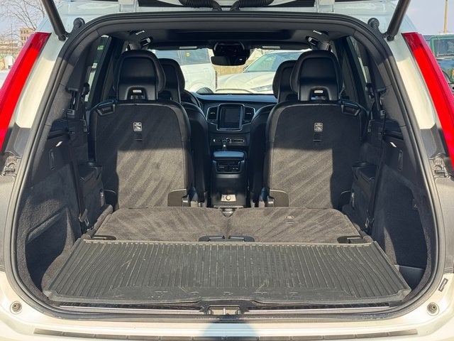 2020 Volvo XC90 T6 Momentum