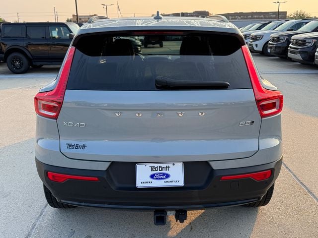 2025 Volvo XC40 B5 Ultra Dark Theme | 360 Camera | Pilot Assist | One Owner