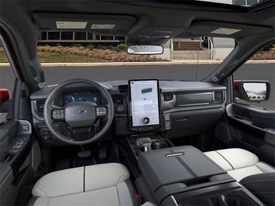 2025 Ford F-150 Lightning Platinum®