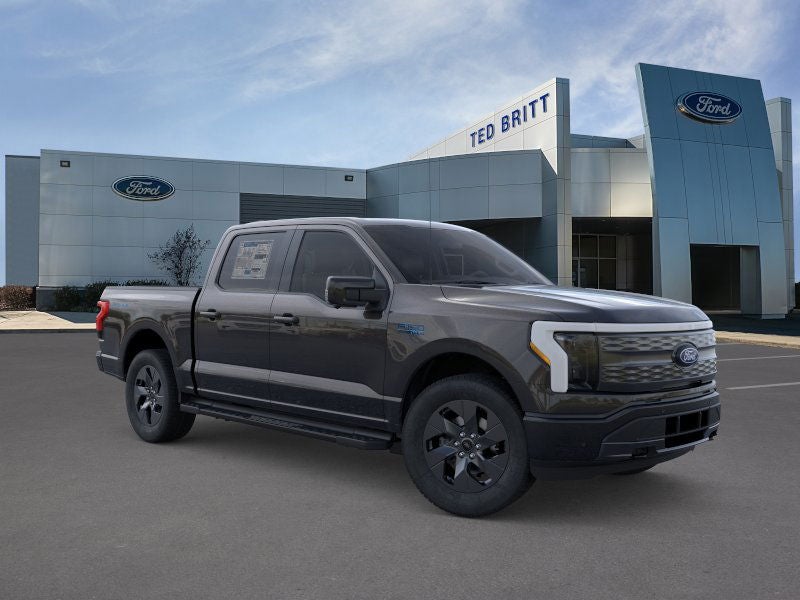 2025 Ford F-150 Lightning Lariat®