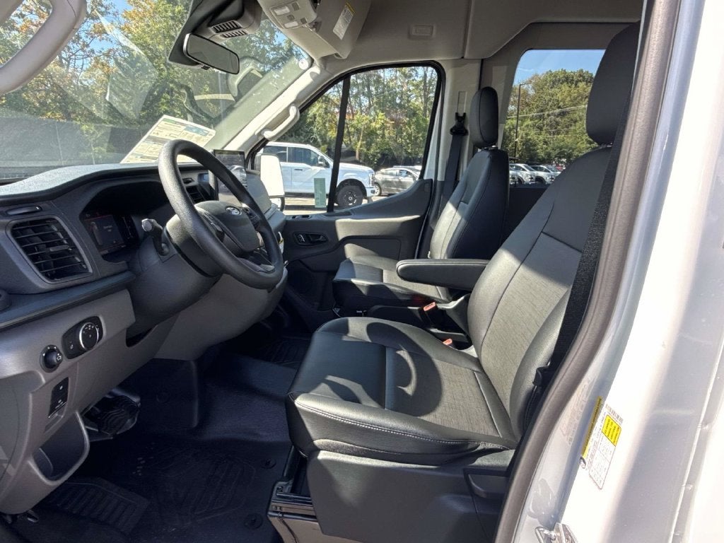 2027 Ford Transit-350 XL