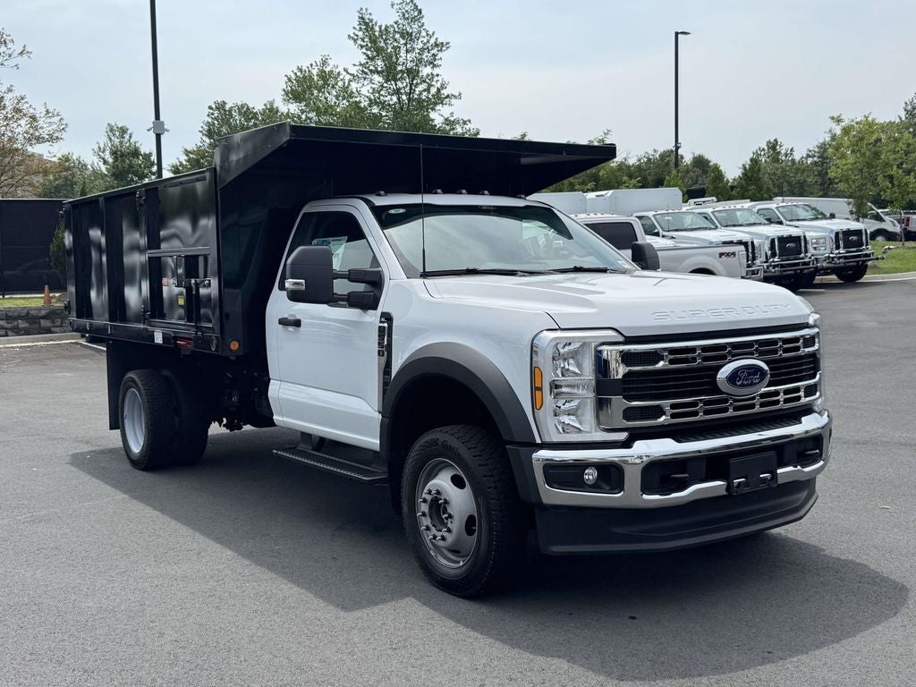 2025 Ford F-550 Super Duty Chassis Cab
