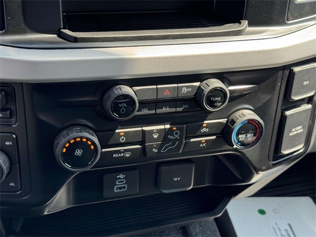 2025 Ford F-600SD XLT