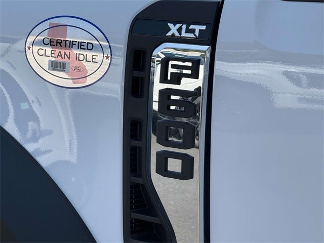 2025 Ford F-600SD XLT