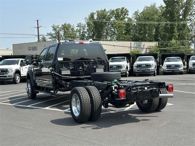 2025 Ford F-550SD Lariat DRW