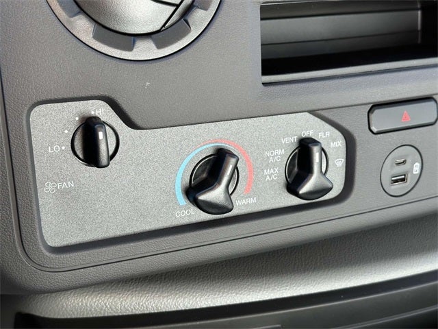 2025 Ford E-350SD Base Cutaway