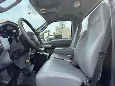 2027 Ford F-750SD Base