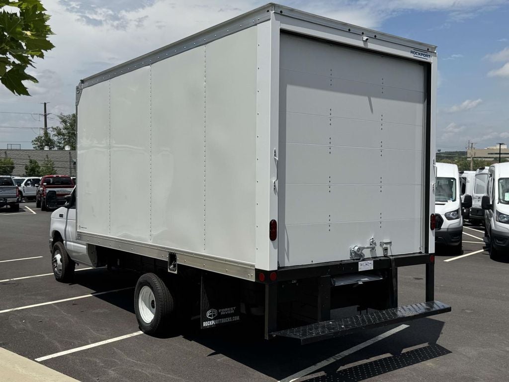 2027 Ford E-450SD Base