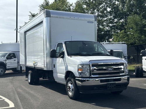 2027 Ford E-450SD Base
