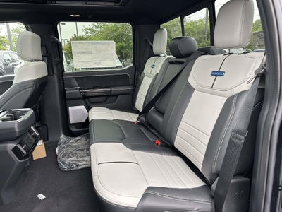 2025 Ford F-150 Lightning Platinum