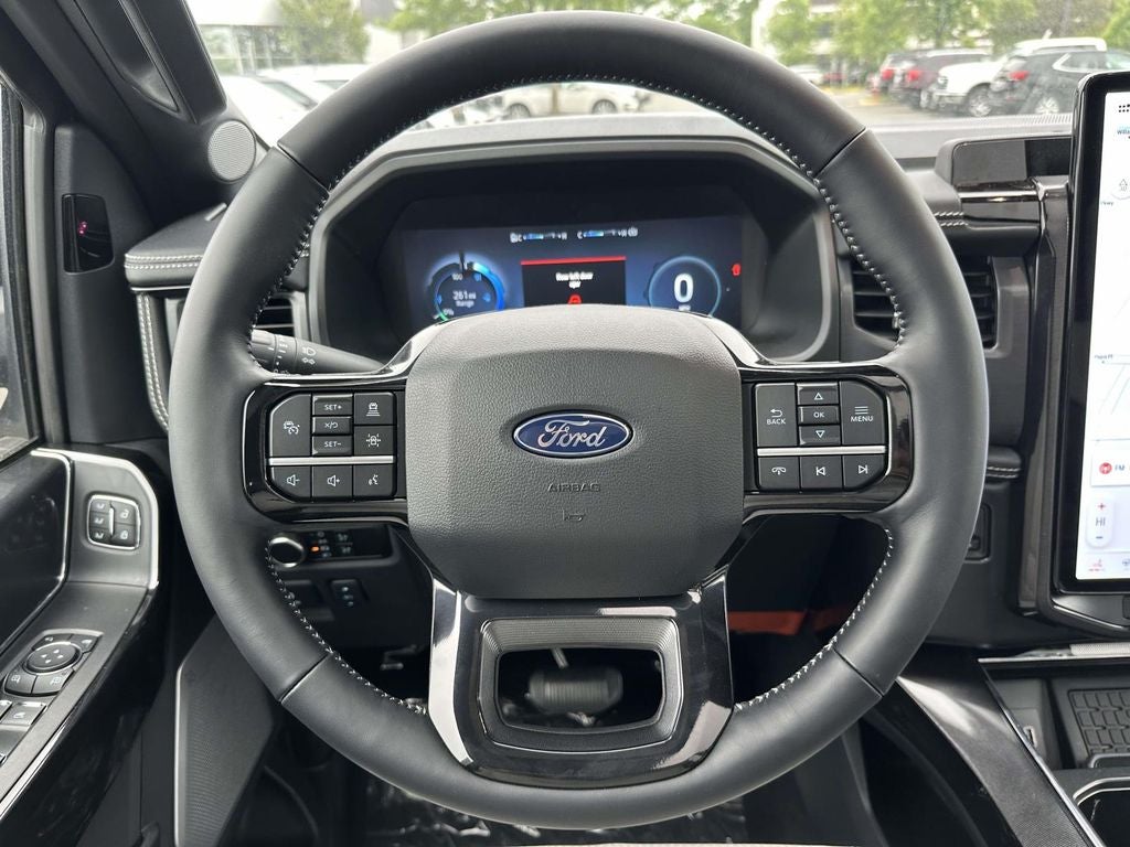 2025 Ford F-150 Lightning Platinum